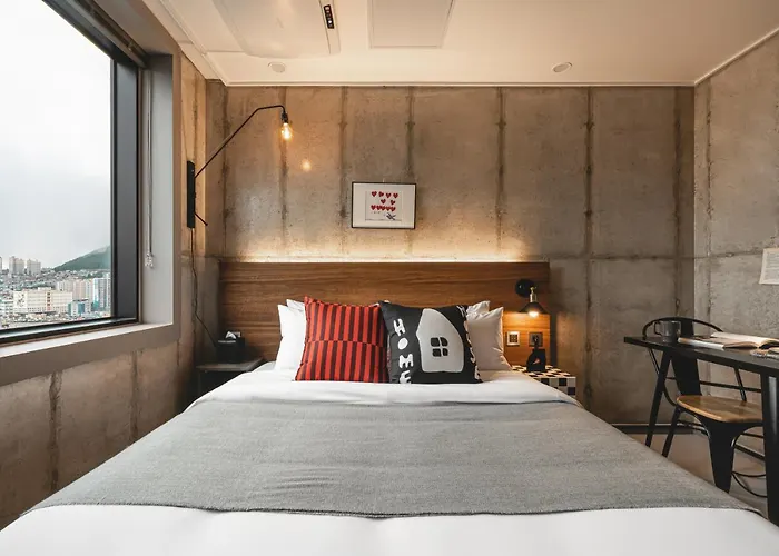 Urbanstay Boutique Nampo Biff * Busan